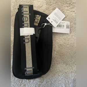 Lululemon belt bag 1L